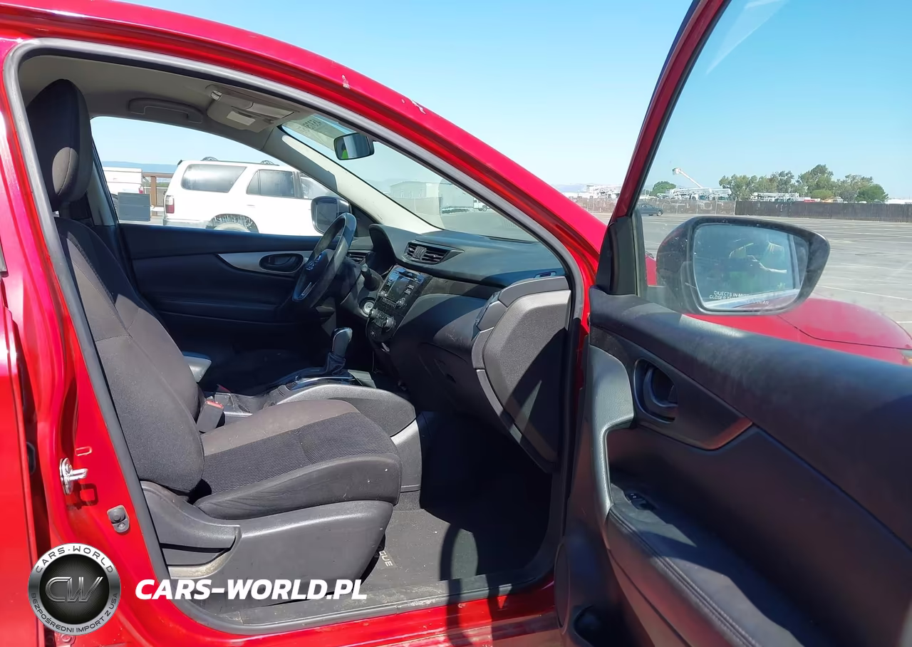 2018 Nissan Rogue Sport S VIN:JN1BJ1CP7JW158325 - 5
