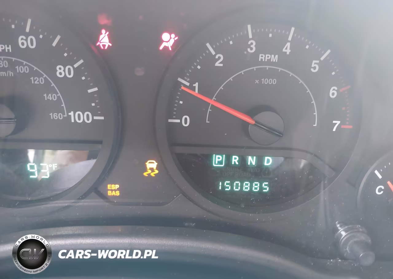 2007 Jeep Wrangler Unlimited X VIN:1J4GB39157L124922 - 16