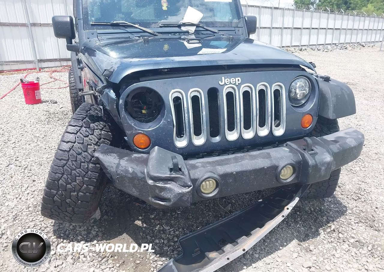 2007 Jeep Wrangler Unlimited X VIN:1J4GB39157L124922 - 6