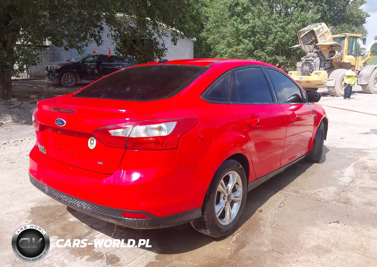 2014 Ford Focus Se VIN:1FADP3F23EL172218 - 4