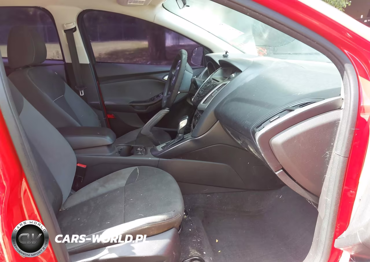 2014 Ford Focus Se VIN:1FADP3F23EL172218 - 5