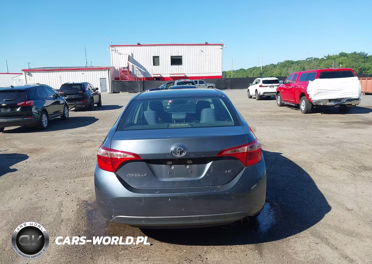 2019 Toyota Corolla Le VIN:5YFBURHE1KP897758 - 16