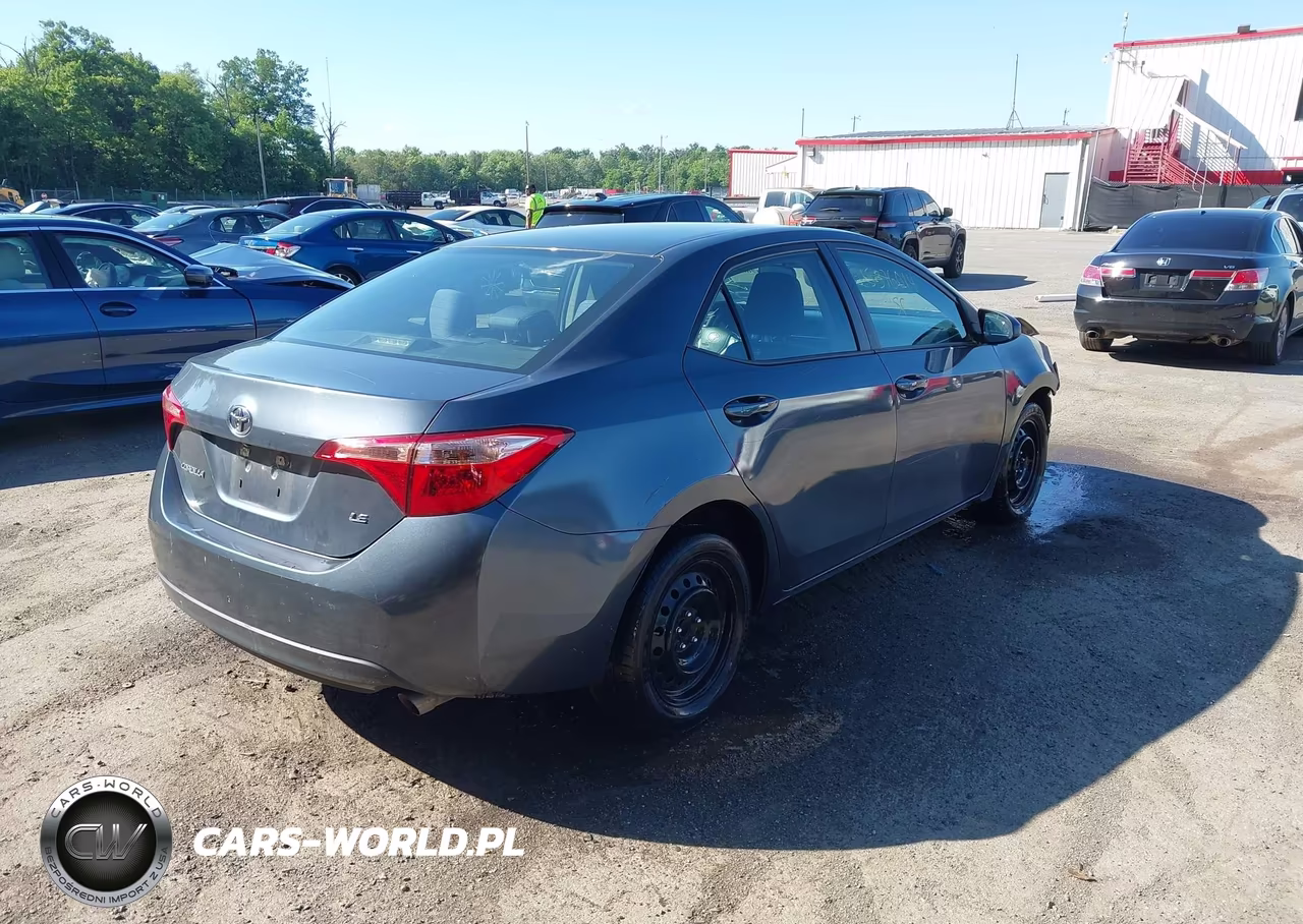 2019 Toyota Corolla Le VIN:5YFBURHE1KP897758 - 4