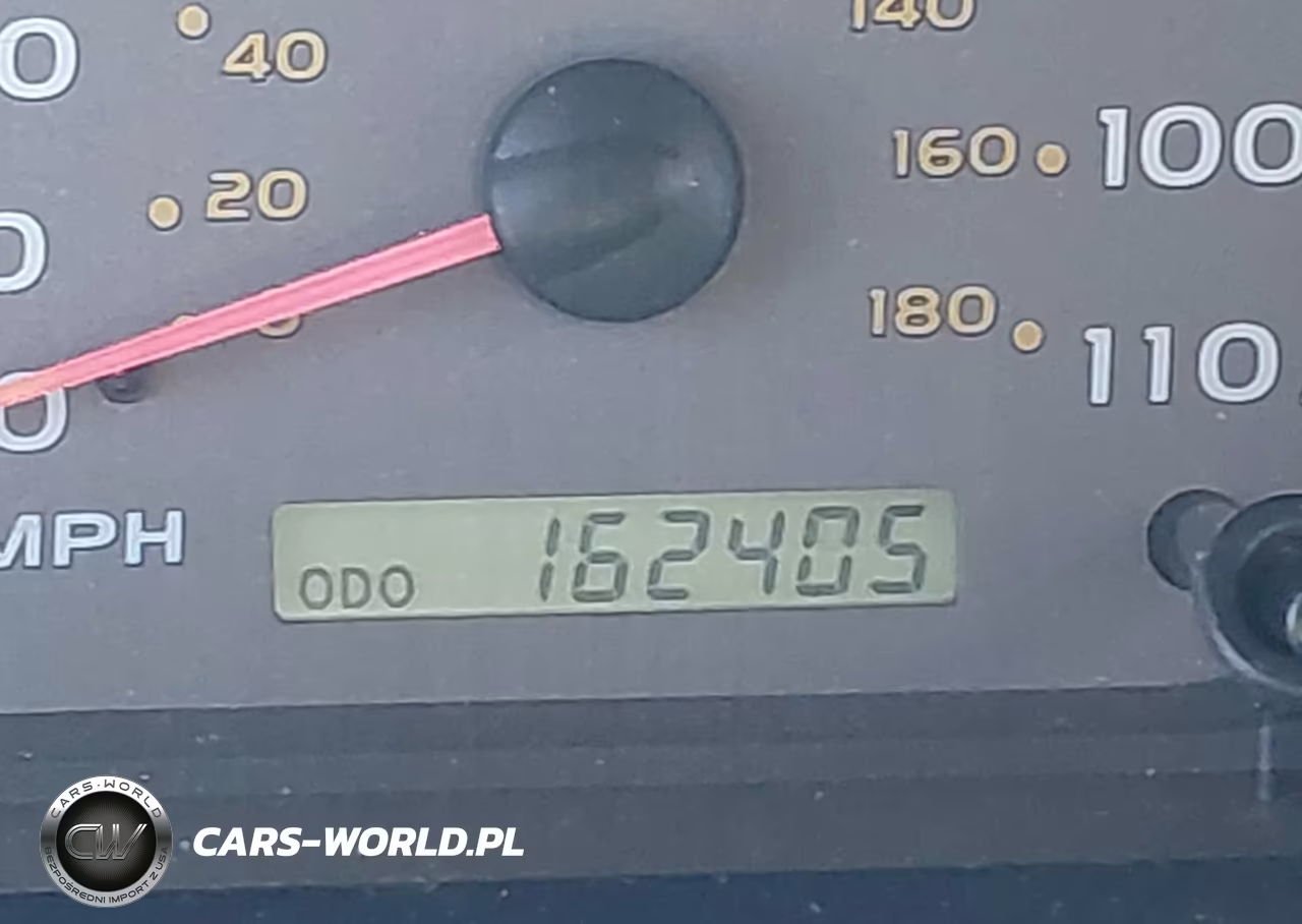 2002 Toyota Sequoia Limited V8 VIN:5TDZT38A12S097951 - 16