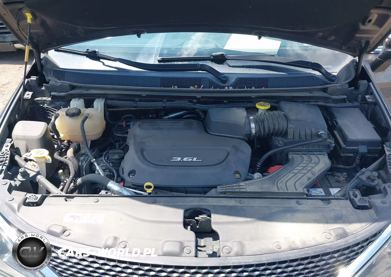 2017 Chrysler Pacifica Lx VIN:2C4RC1CG1HR608897 - 10