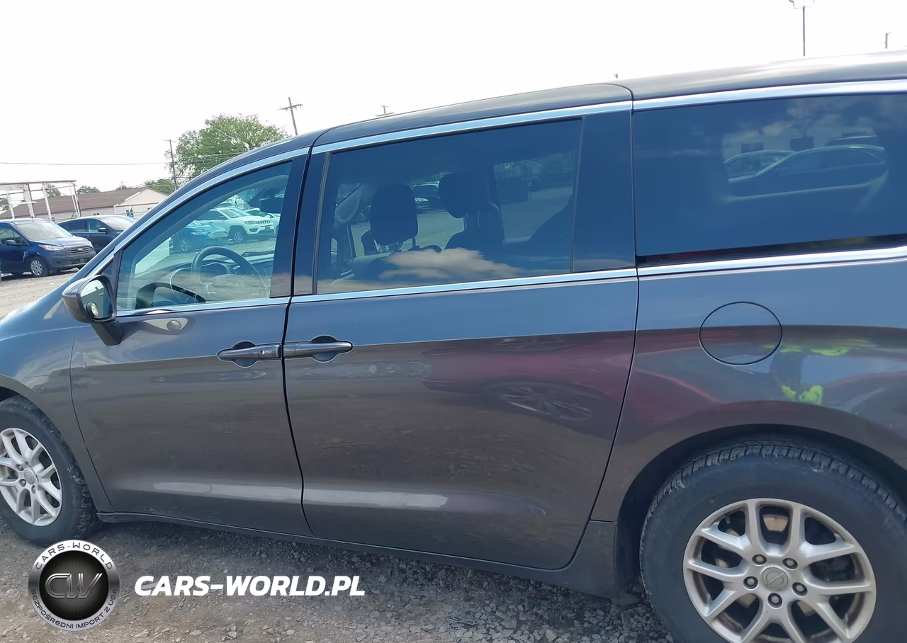 2017 Chrysler Pacifica Lx VIN:2C4RC1CG1HR608897 - 14
