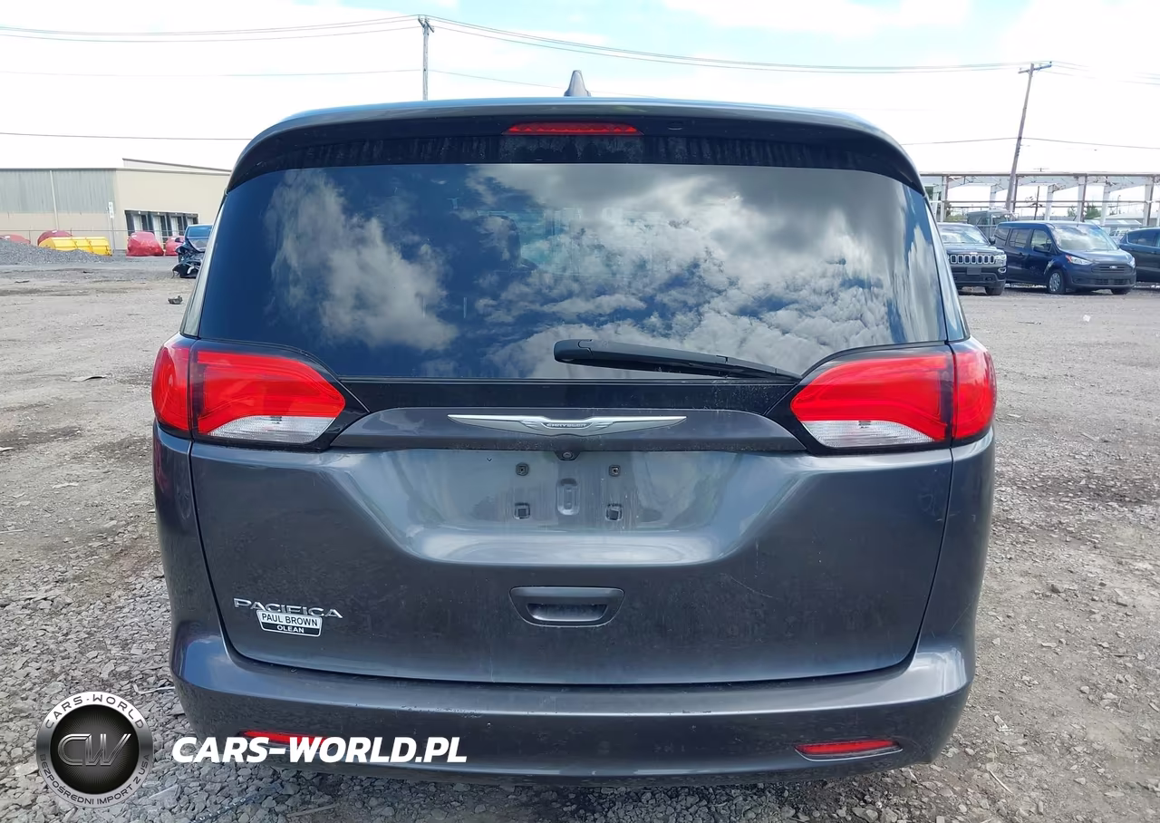 2017 Chrysler Pacifica Lx VIN:2C4RC1CG1HR608897 - 16