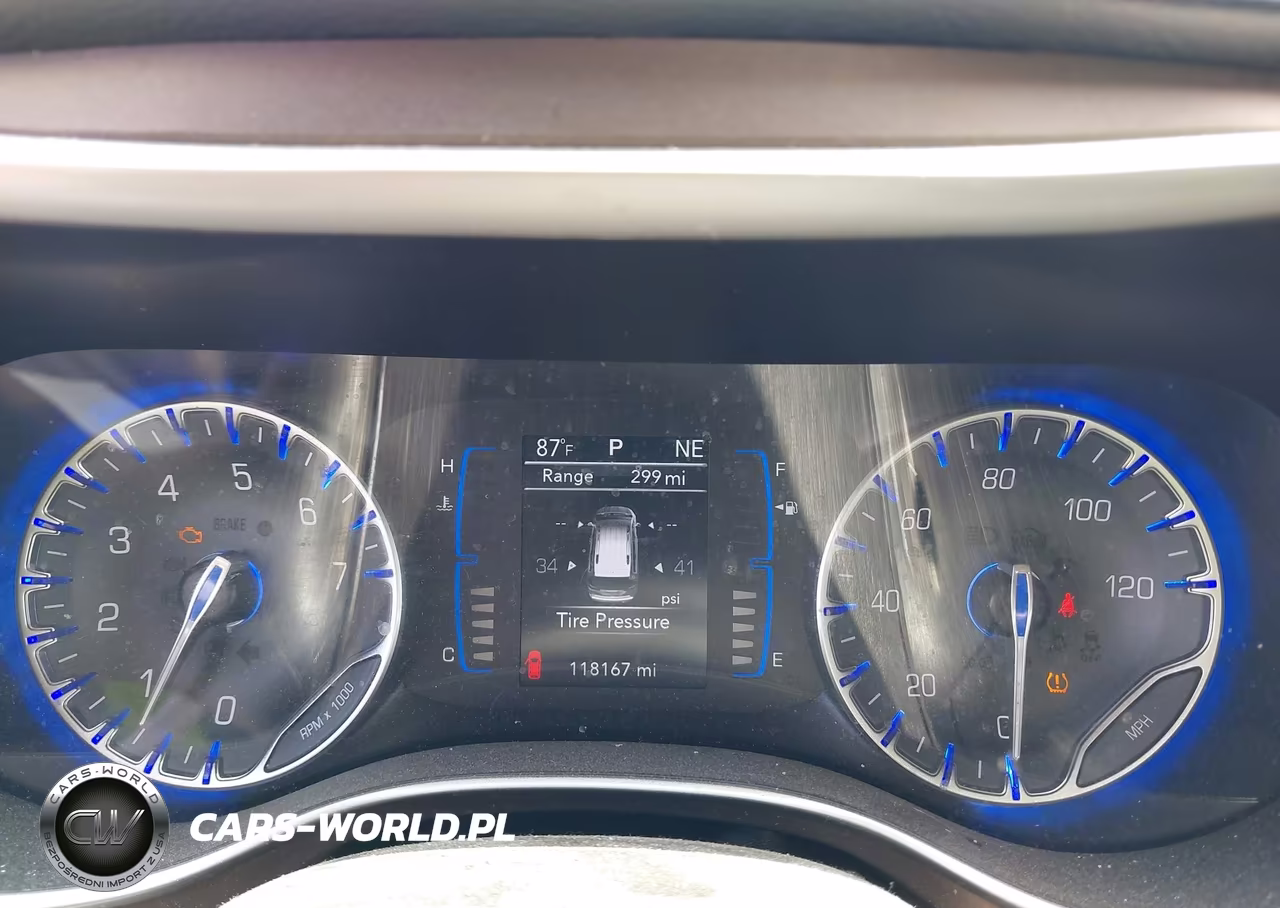2017 Chrysler Pacifica Lx VIN:2C4RC1CG1HR608897 - 7