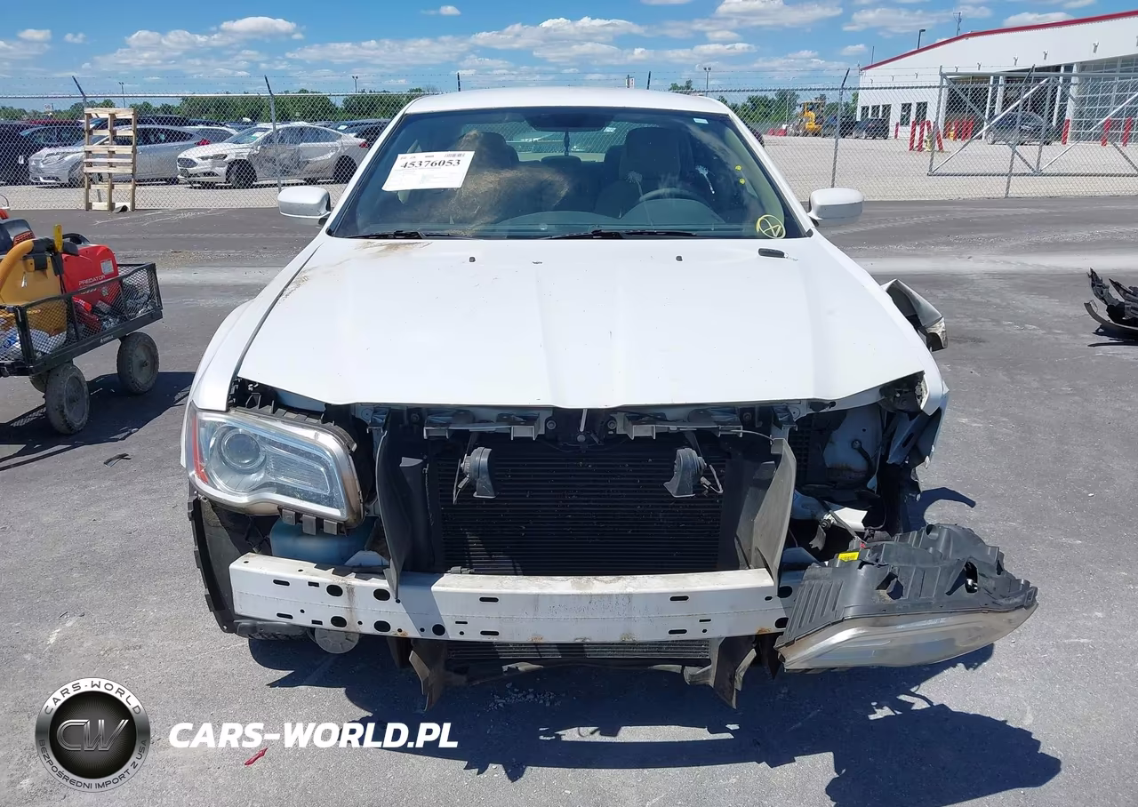2012 Chrysler 300 VIN:2C3CCAAG3CH166524 - 13