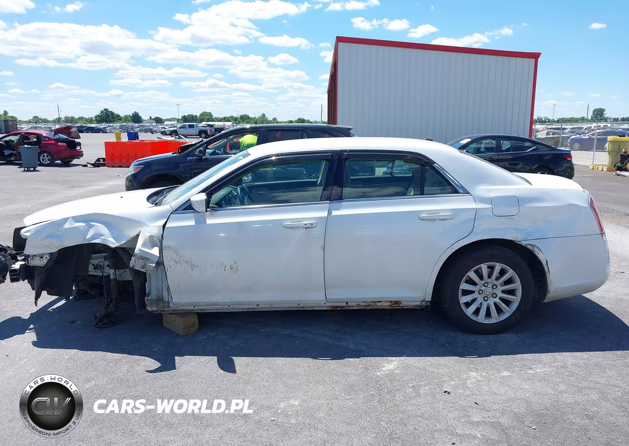 2012 Chrysler 300 VIN:2C3CCAAG3CH166524 - 15