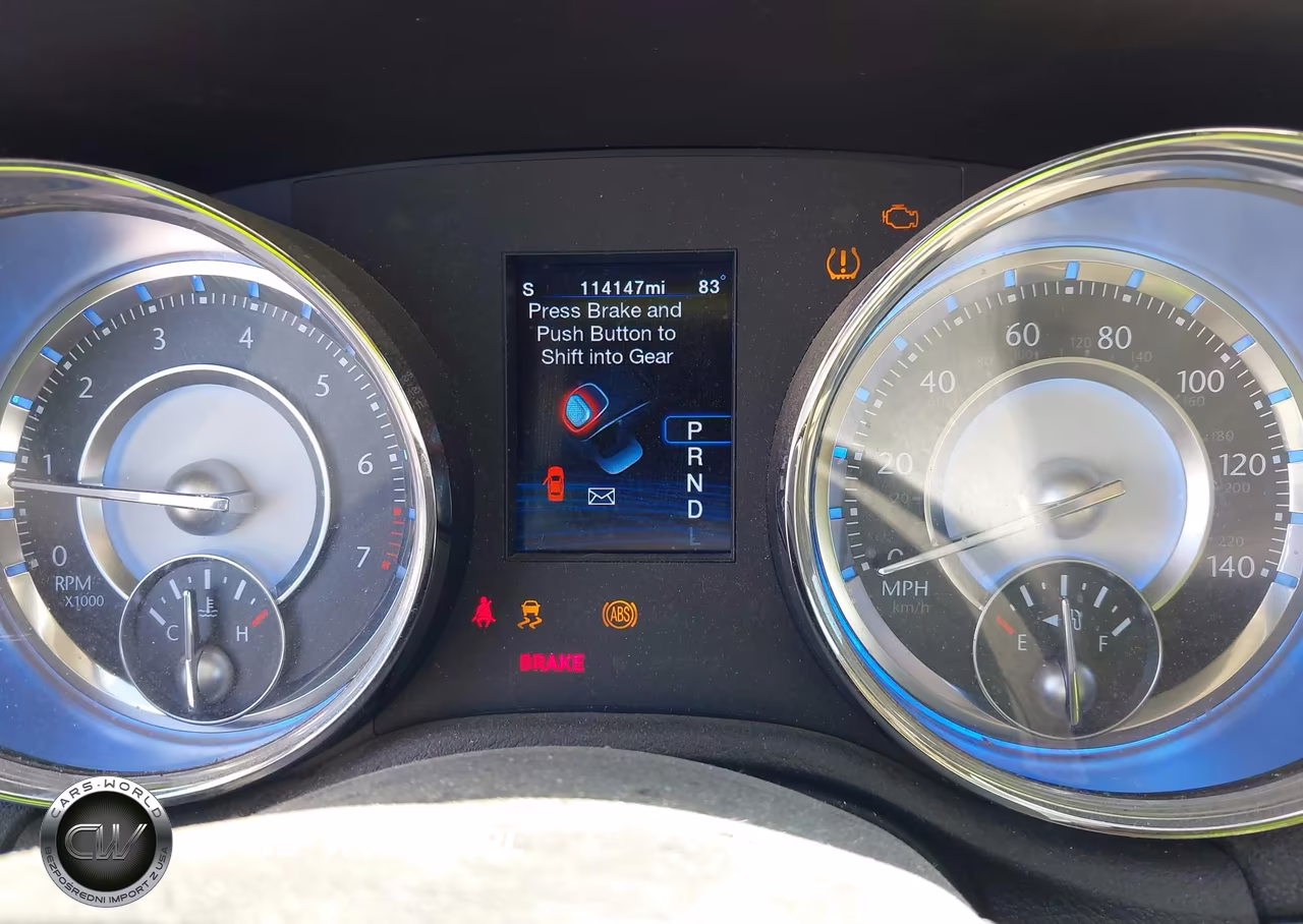 2012 Chrysler 300 VIN:2C3CCAAG3CH166524 - 7