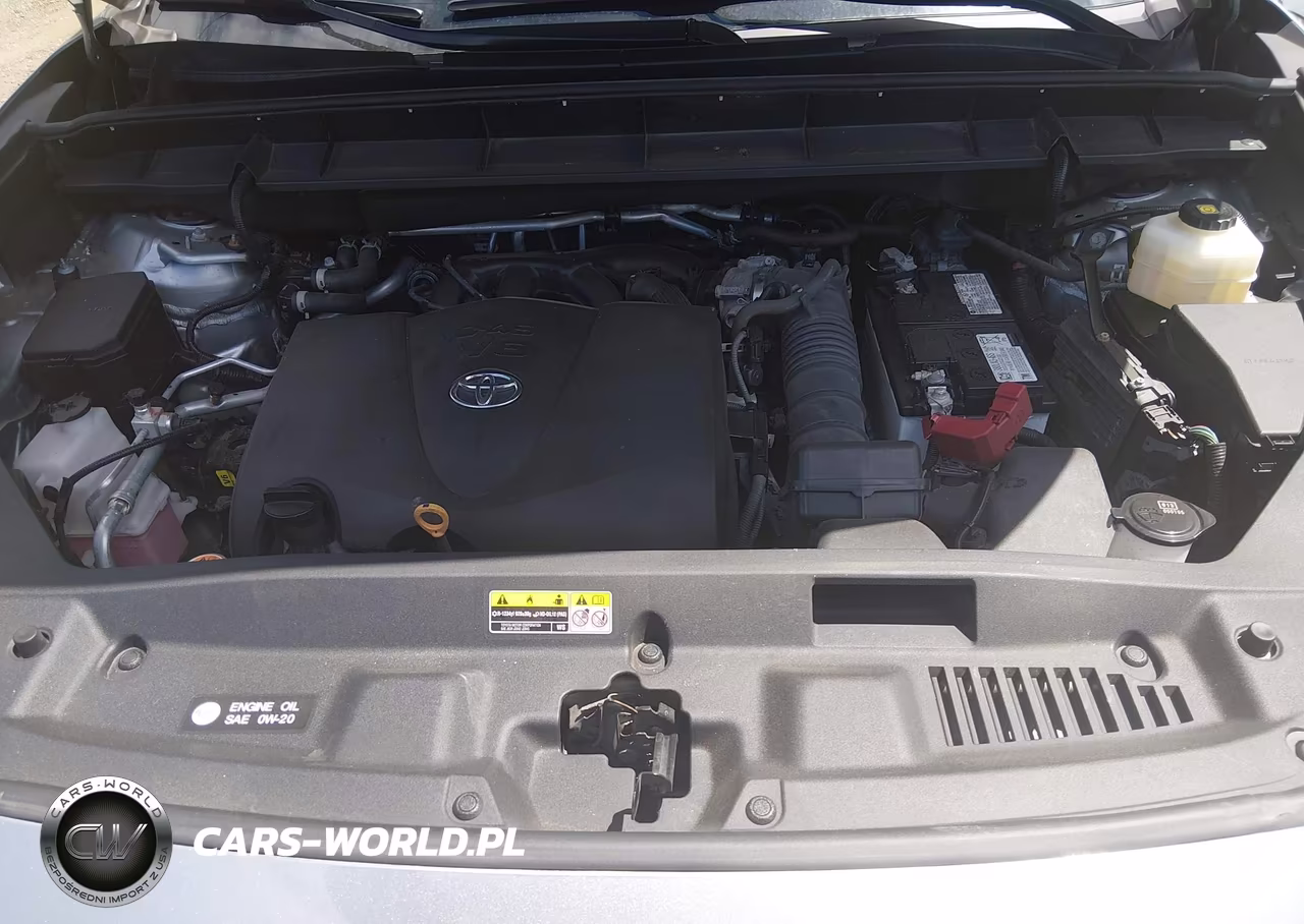 2021 Toyota Highlander Le VIN:5TDBZRBH9MS145160 - 10