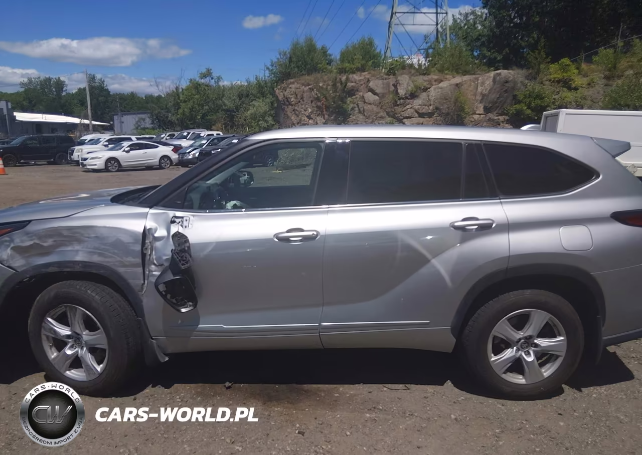 2021 Toyota Highlander Le VIN:5TDBZRBH9MS145160 - 14