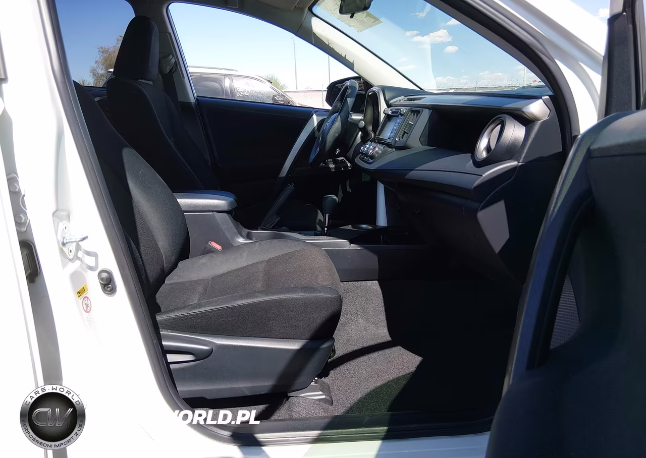 2015 Toyota Rav4 Le VIN:JTMBFREVXFJ022865 - 5