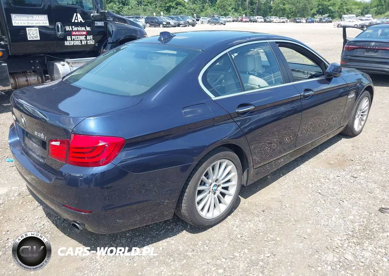 2011 BMW 535I xDrive VIN:WBAFU7C51BDU55530 - 4