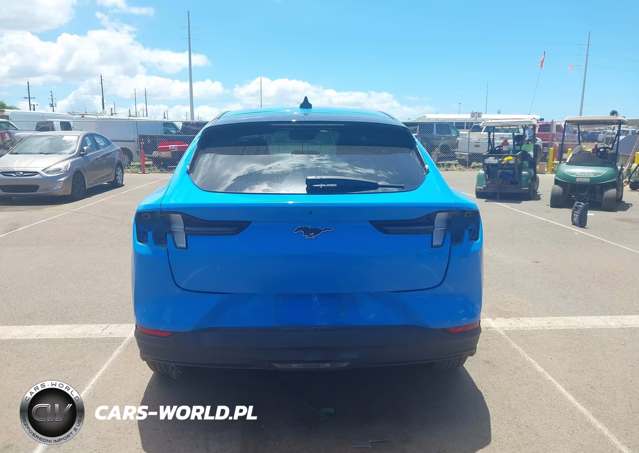 2023 Ford Mustang Mach-E Select VIN:3FMTK1R41PMA87493 - 17