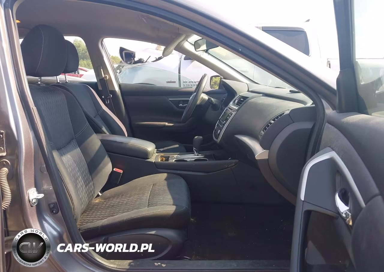 2018 Nissan Altima 2.5 S VIN:1N4AL3AP5JC233757 - 5