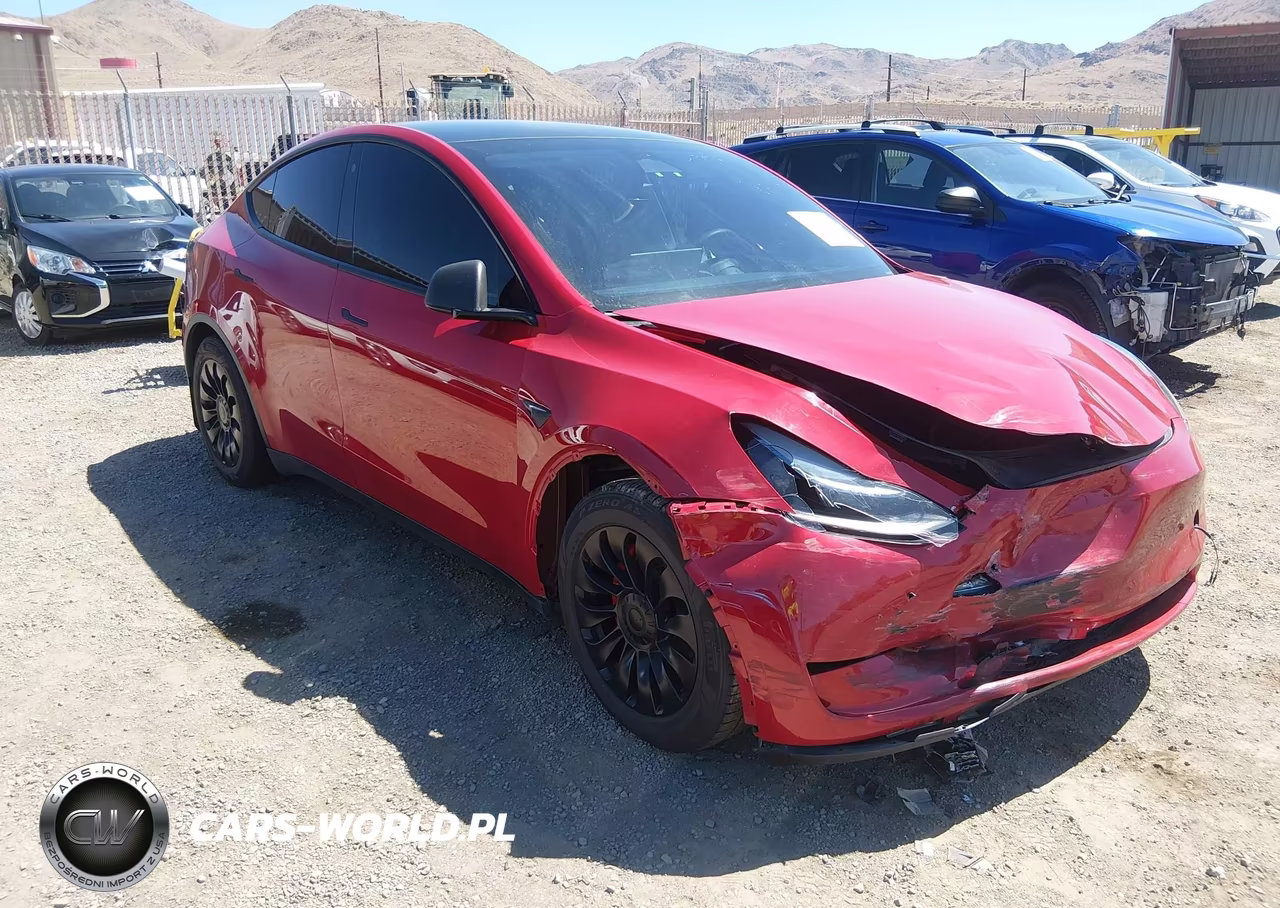 2023 Tesla Model Y Performance Dual Motor All-Wheel Drive – zdjęcie 1 z 15