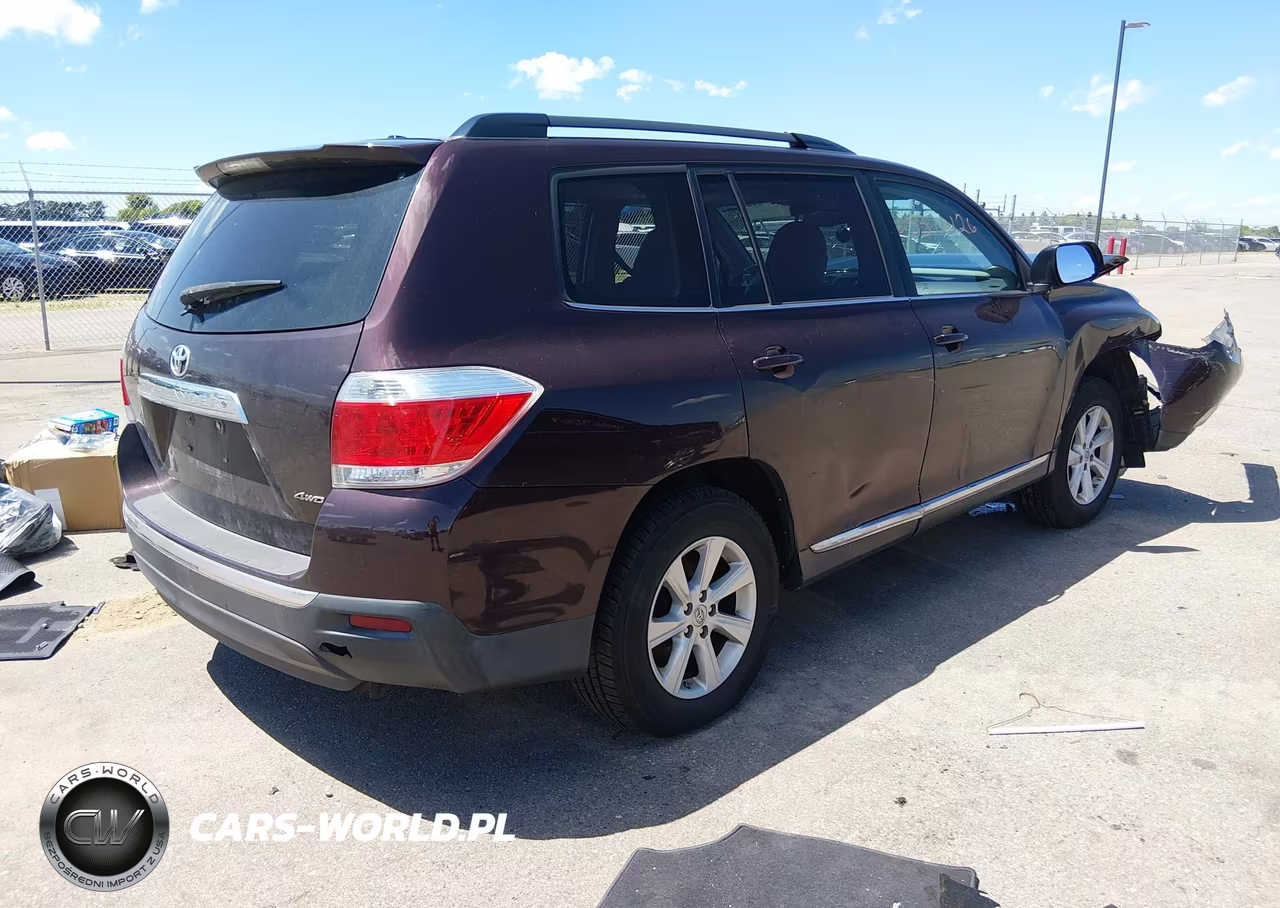 2011 Toyota Highlander Se V6 VIN:5TDBK3EH3BS045646 - 4
