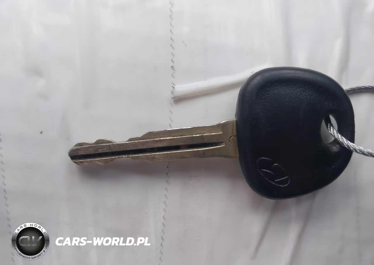 2010 Hyundai Genesis 3.8 VIN:KMHHU6KH2AU013495 - 11