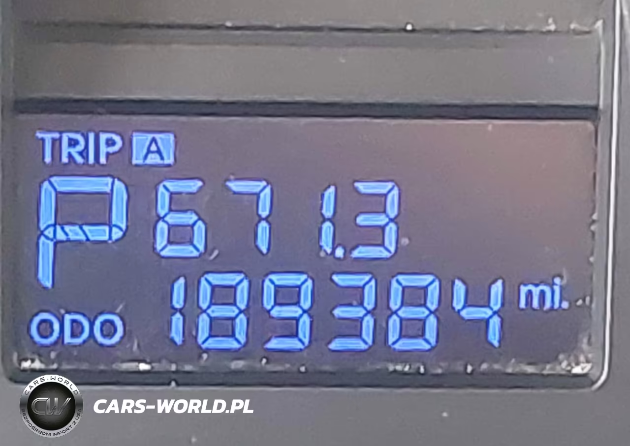 2010 Hyundai Genesis 3.8 VIN:KMHHU6KH2AU013495 - 15