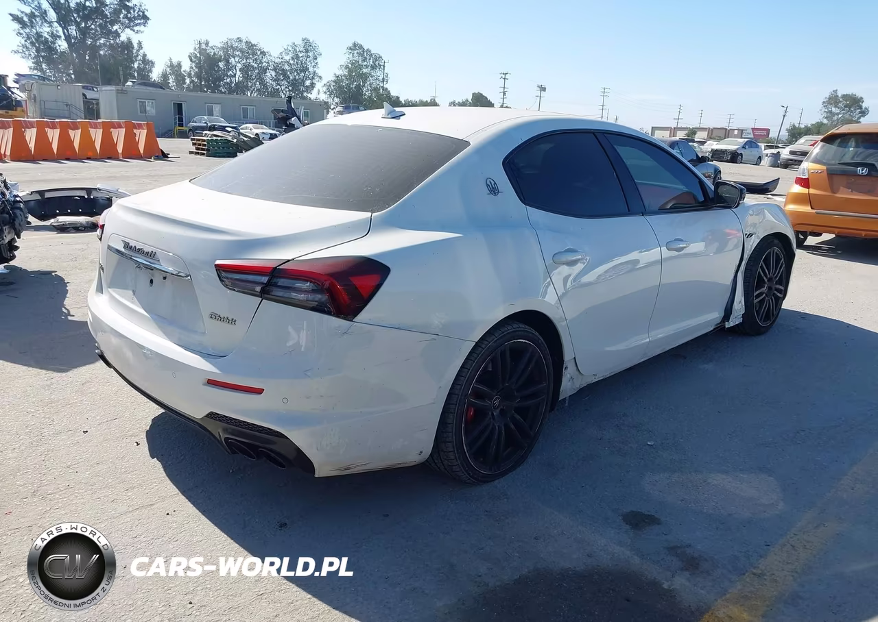 2021 Maserati Ghibli S Q4 VIN:ZAM57YTA7M1368742 - 4