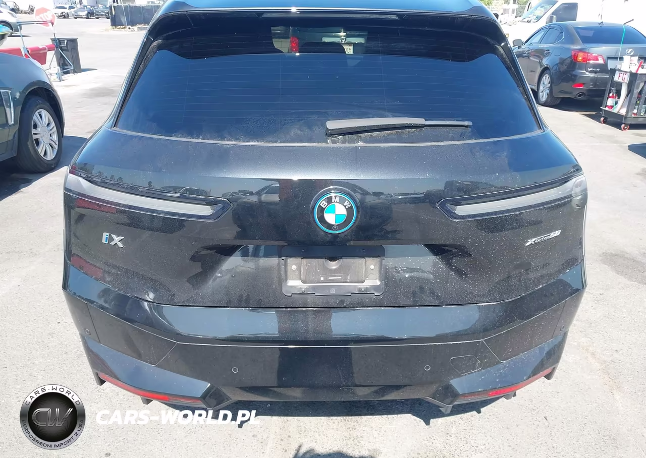 2025 BMW Ix xDrive50 VIN:WB523CF06SCT92553 - 16
