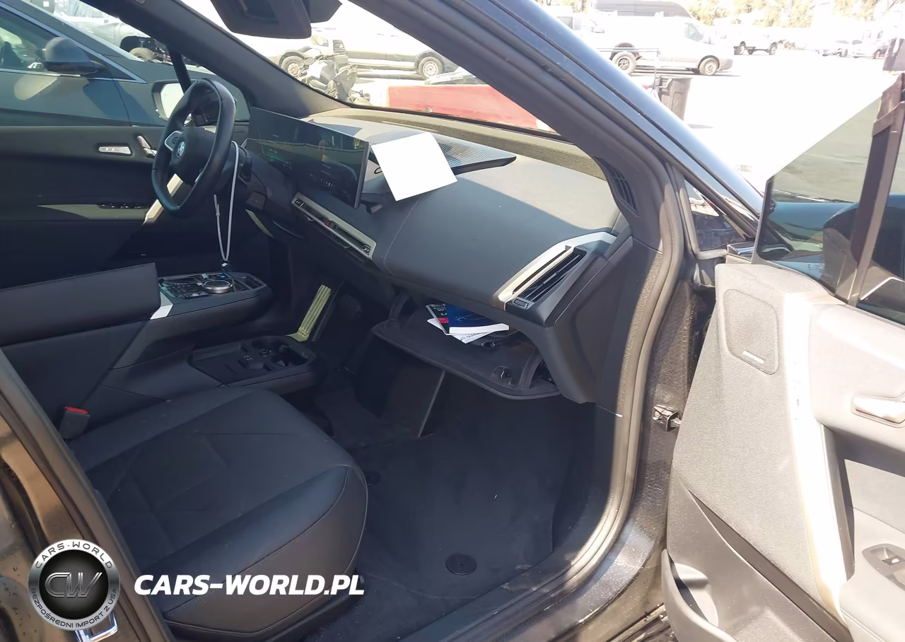 2025 BMW Ix xDrive50 VIN:WB523CF06SCT92553 - 5