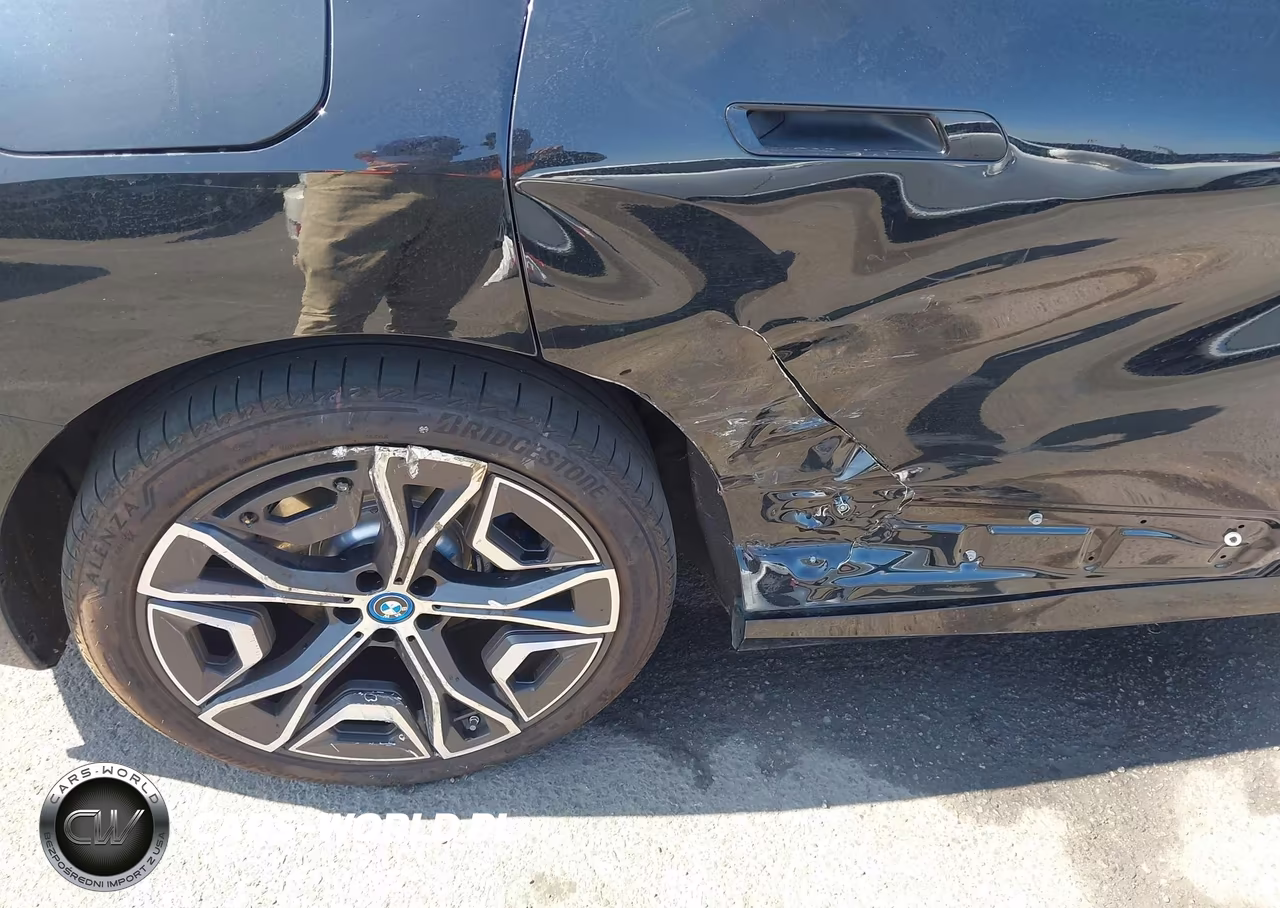 2025 BMW Ix xDrive50 VIN:WB523CF06SCT92553 - 6