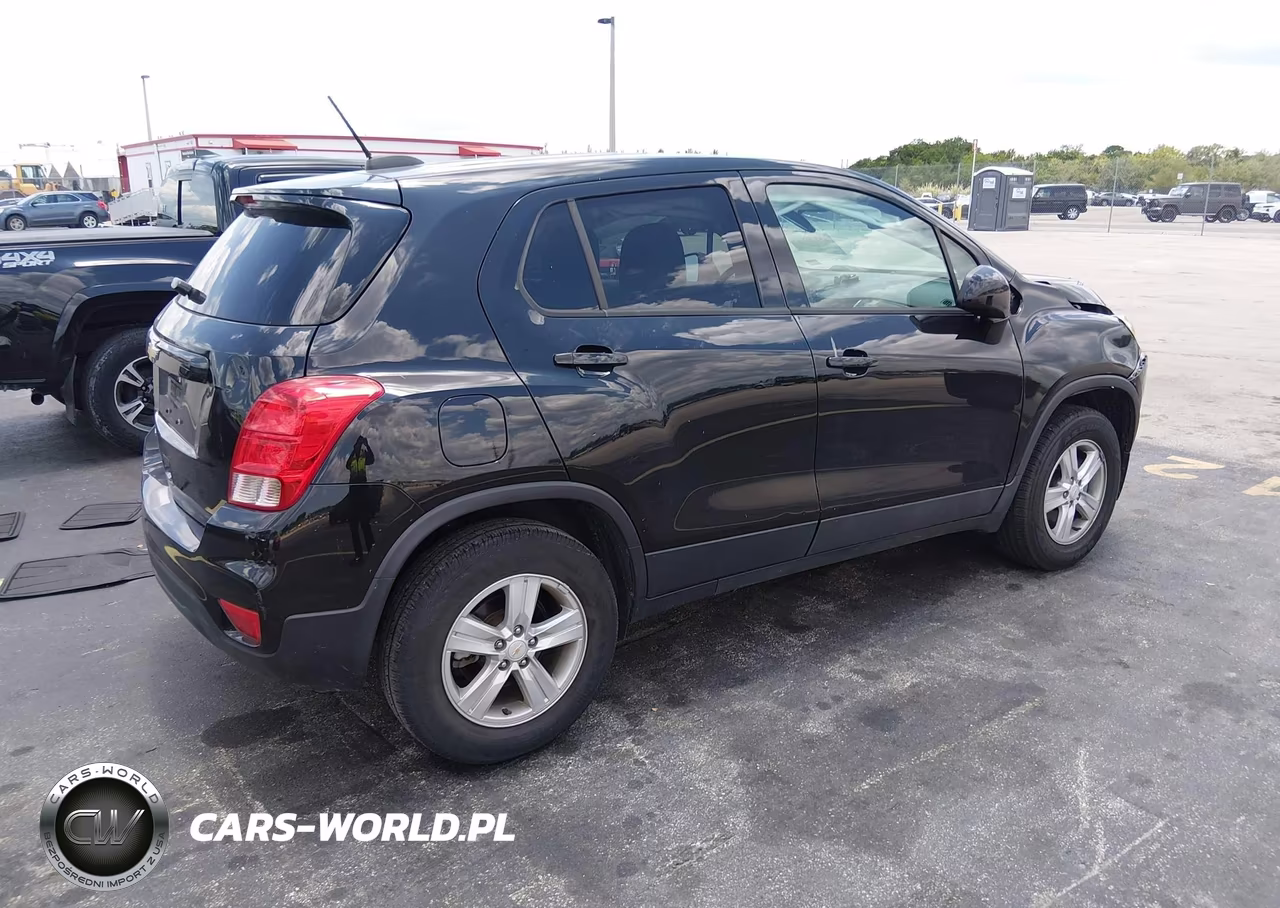2020 Chevrolet Trax Awd Ls VIN:KL7CJNSB2LB334090 - 4