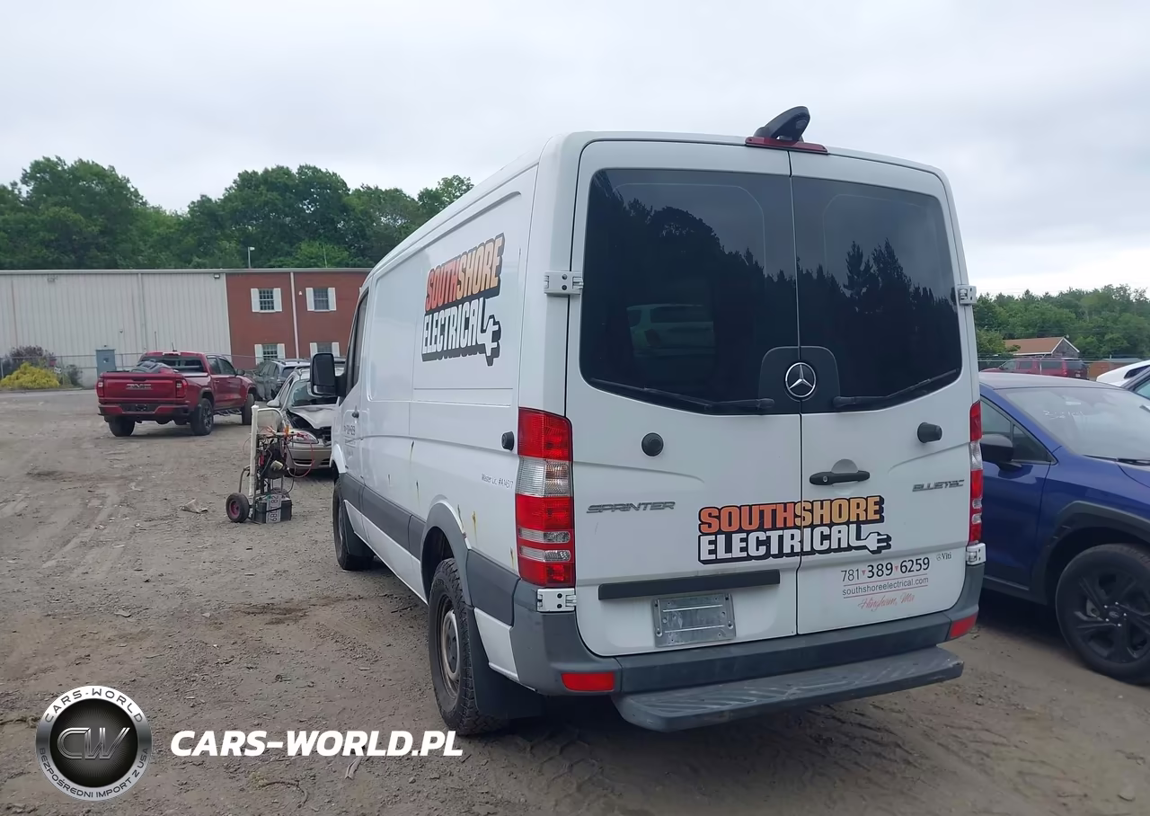2016 Mercedes-Benz Sprinter 2500 Normal Roof VIN:WD3PE7DD5GP228738 - 3