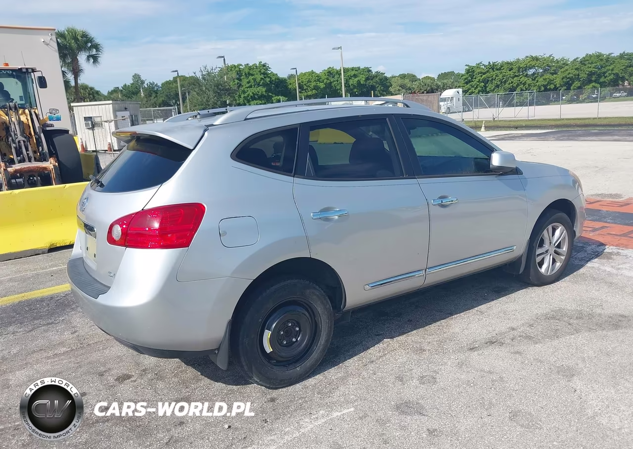 2012 Nissan Rogue Sv VIN:JN8AS5MT1CW610916 - 4
