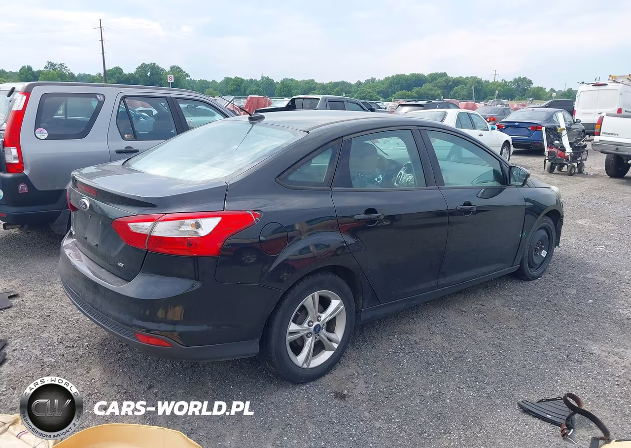 2013 Ford Focus Se VIN:1FADP3F26DL343171 - 4
