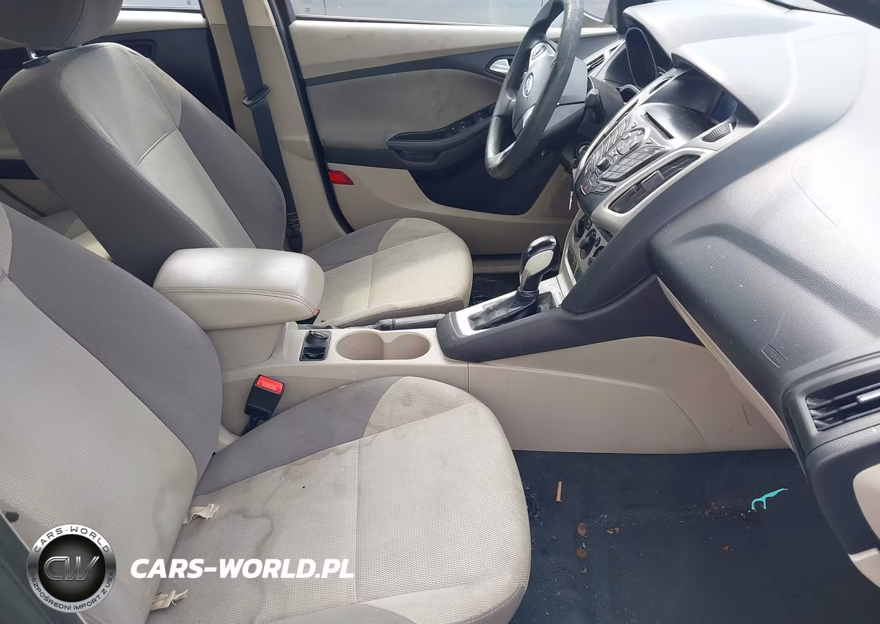 2013 Ford Focus Se VIN:1FADP3F26DL343171 - 5