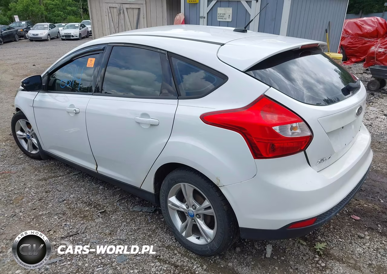 2013 Ford Focus Se VIN:1FADP3K29DL199752 - 3