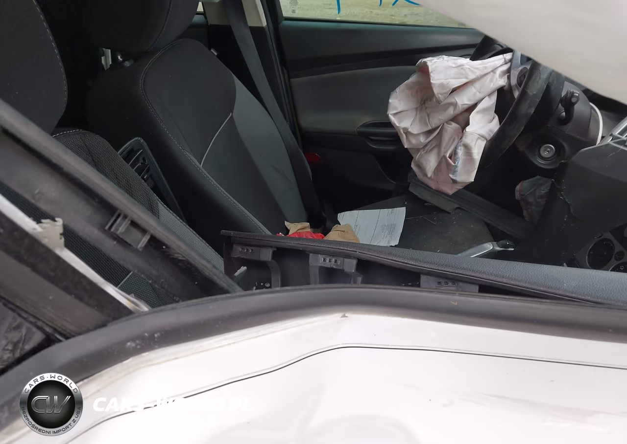 2013 Ford Focus Se VIN:1FADP3K29DL199752 - 5