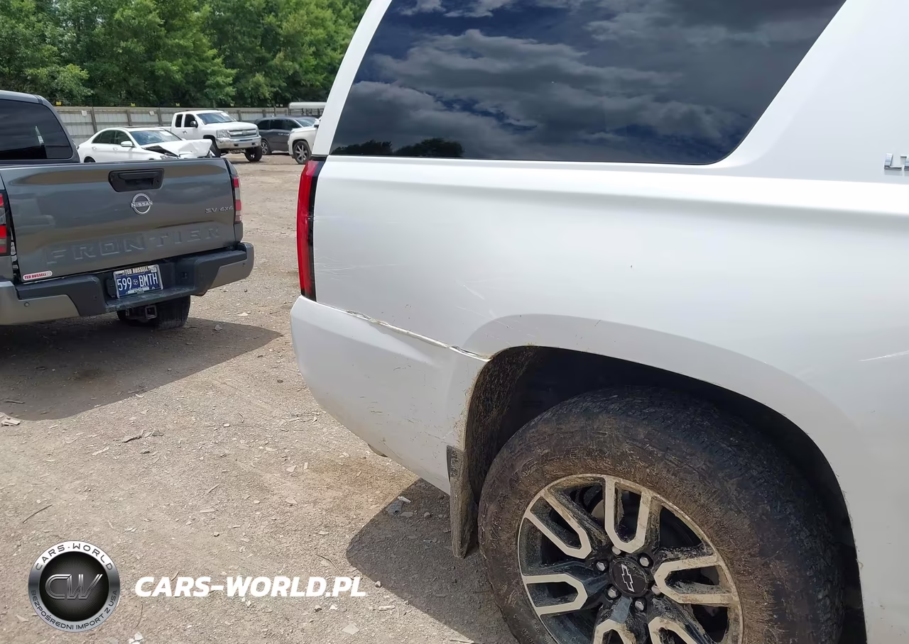 2016 Chevrolet Suburban Lt VIN:1GNSKHKC2GR168809 - 6