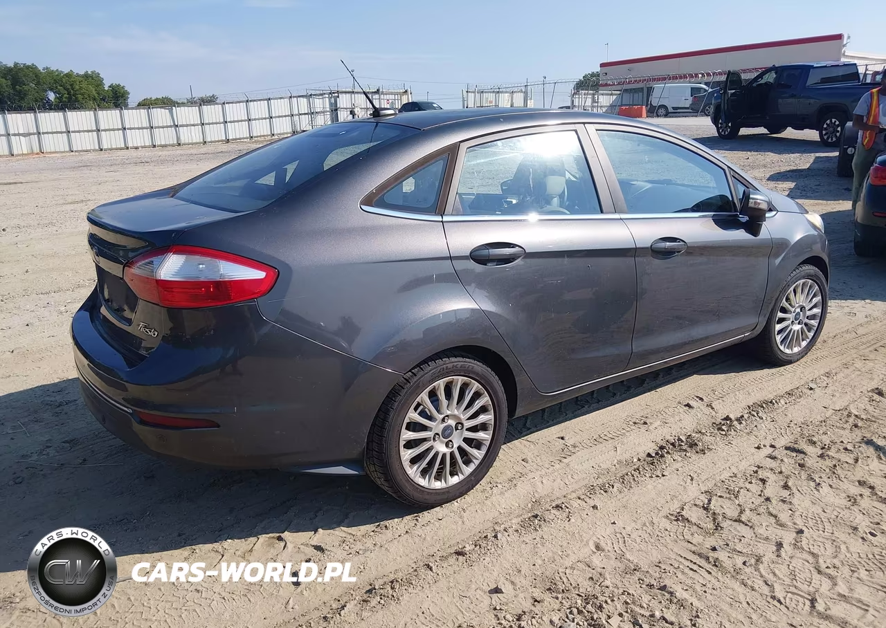 2015 Ford Fiesta Titanium VIN:3FADP4CJ3FM200522 - 4