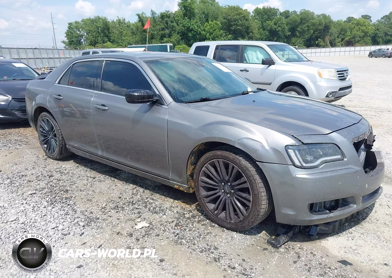 2012 Chrysler 300 S V6
