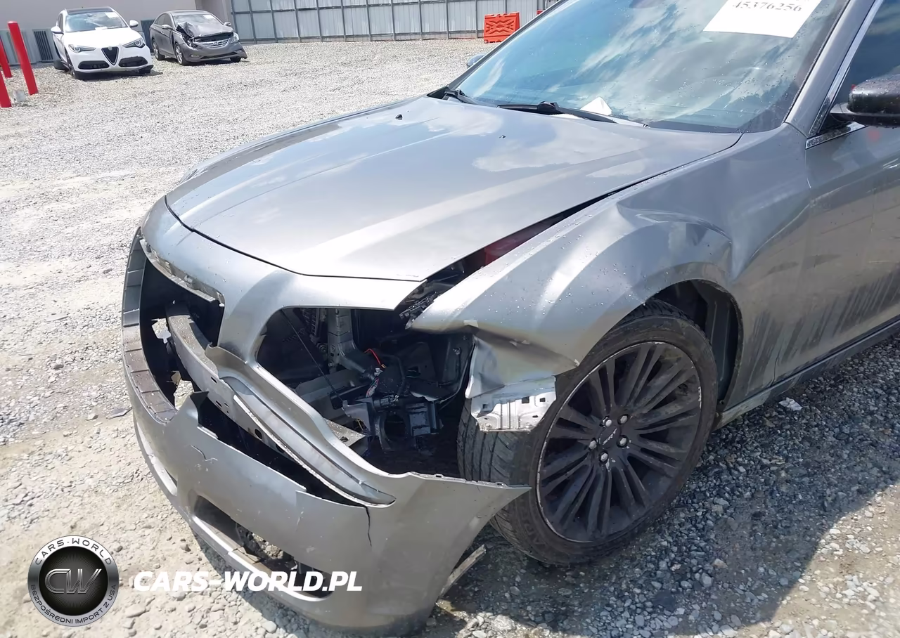 2012 Chrysler 300 S V6 VIN:2C3CCABG4CH142571 - 6