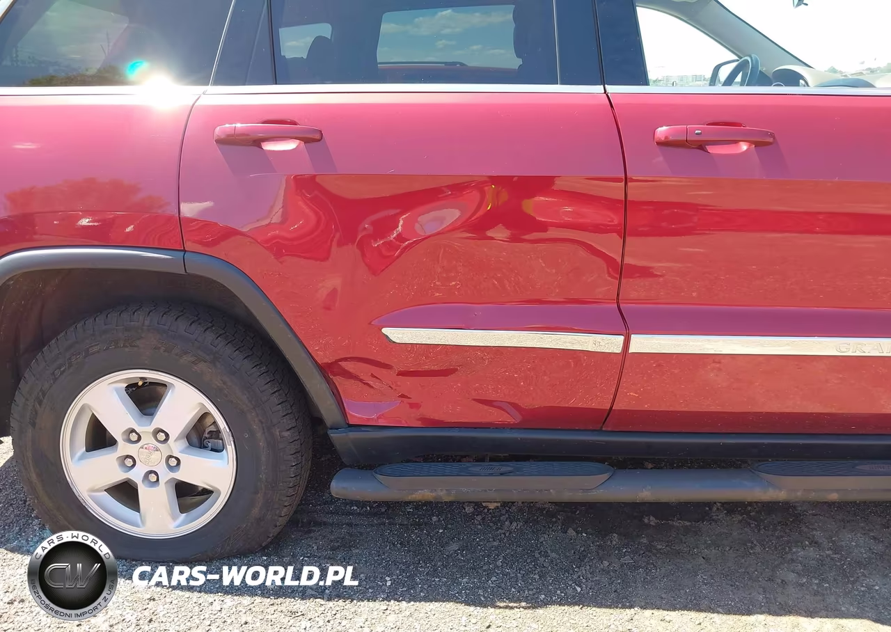 2012 Jeep Grand Cherokee Laredo VIN:1C4RJFAG5CC269987 - 12