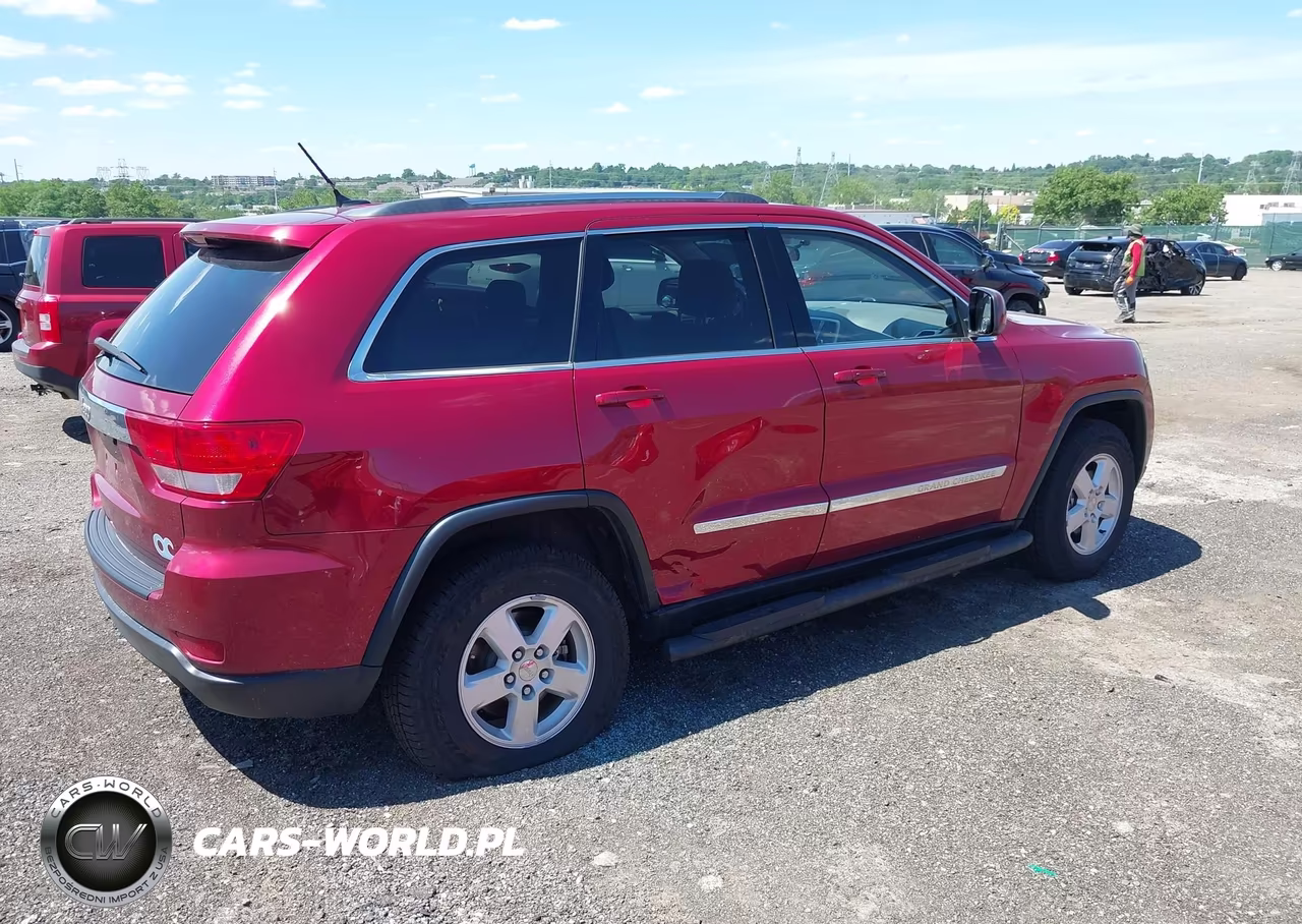 2012 Jeep Grand Cherokee Laredo VIN:1C4RJFAG5CC269987 - 4