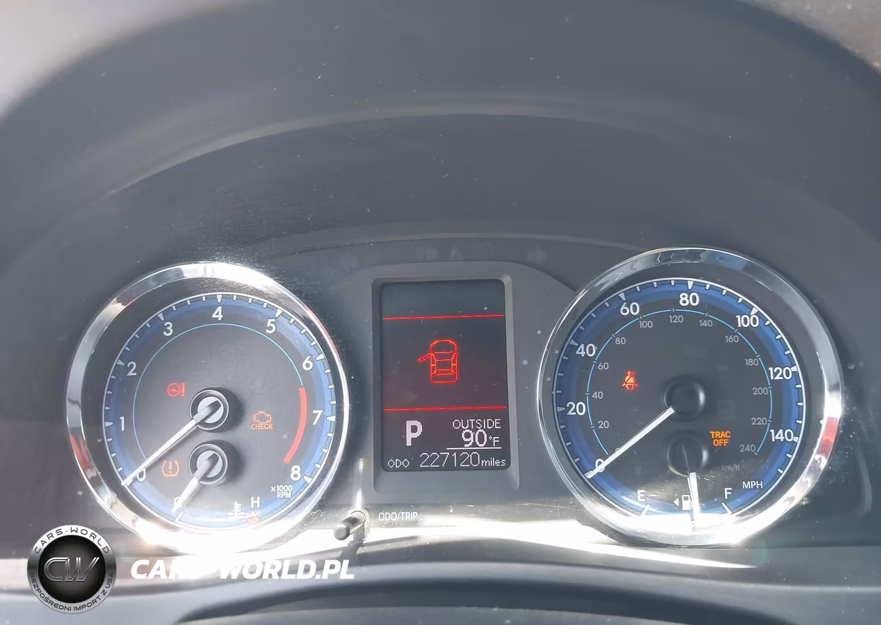 2018 Toyota Corolla Le VIN:5YFBURHE5JP770798 - 7