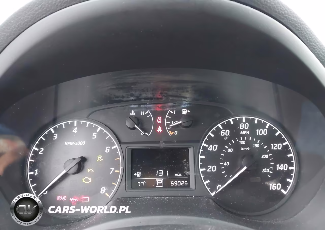 2017 Nissan Sentra S VIN:3N1AB7AP3HY300364 - 7