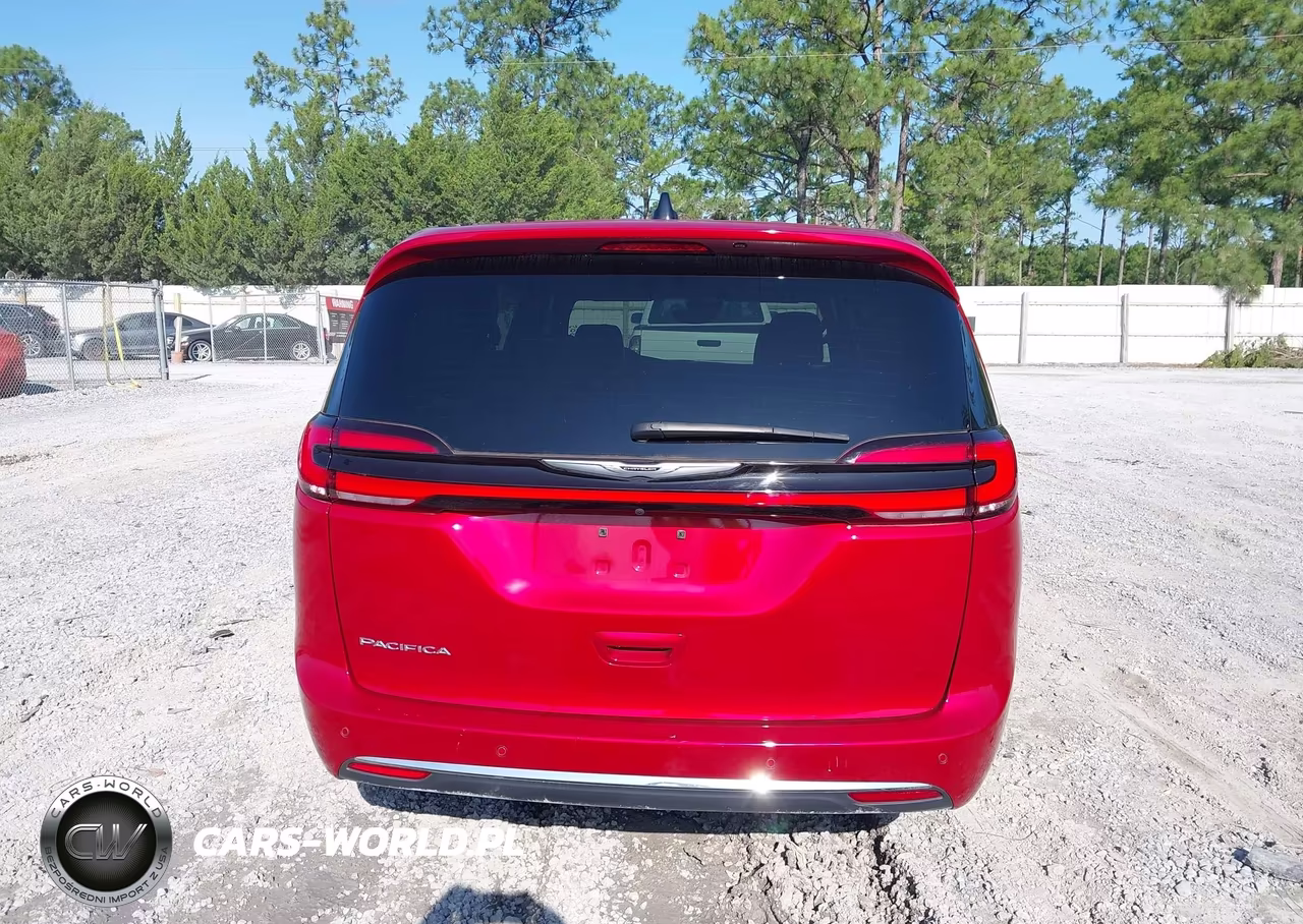2025 Chrysler Pacifica Select VIN:2C4RC1BGXSR551530 - 16