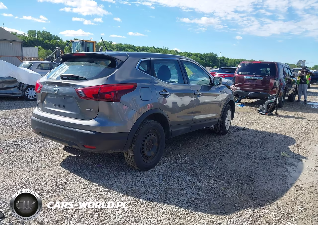 2019 Nissan Rogue Sport S VIN:JN1BJ1CR9KW628938 - 4