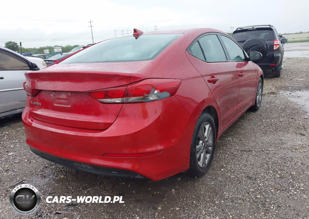 2017 Hyundai Elantra Se VIN:5NPD84LF8HH039113 - 4