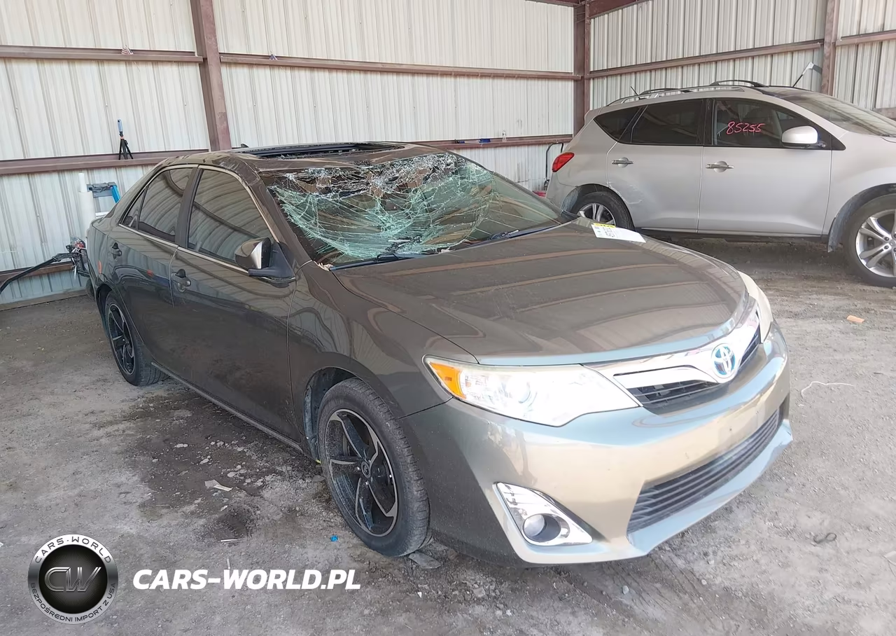 2014 Toyota Camry Hybrid Xle – zdjęcie 1 z 16