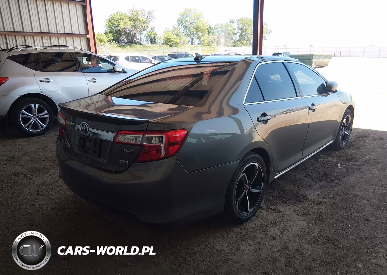 2014 Toyota Camry Hybrid Xle VIN:4T1BD1FK6EU117394 - 4