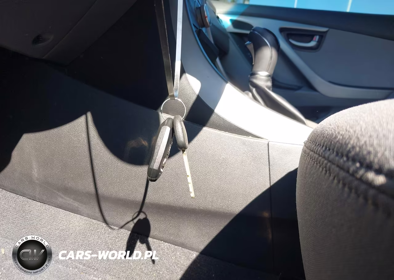 2015 Hyundai Elantra Se VIN:5NPDH4AE7FH584758 - 11